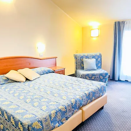 Bolognese Hotel 3*