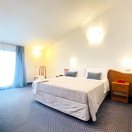 Bolognese Hotel 3*